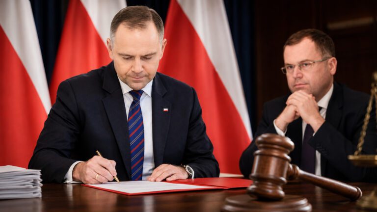 Ustawa frankowa szeroko otworzy drogę do darmowych kredytów? Banki mają nowy problem